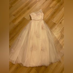 Wedding dress size 00 customized to fit someone 5”1-5”3.